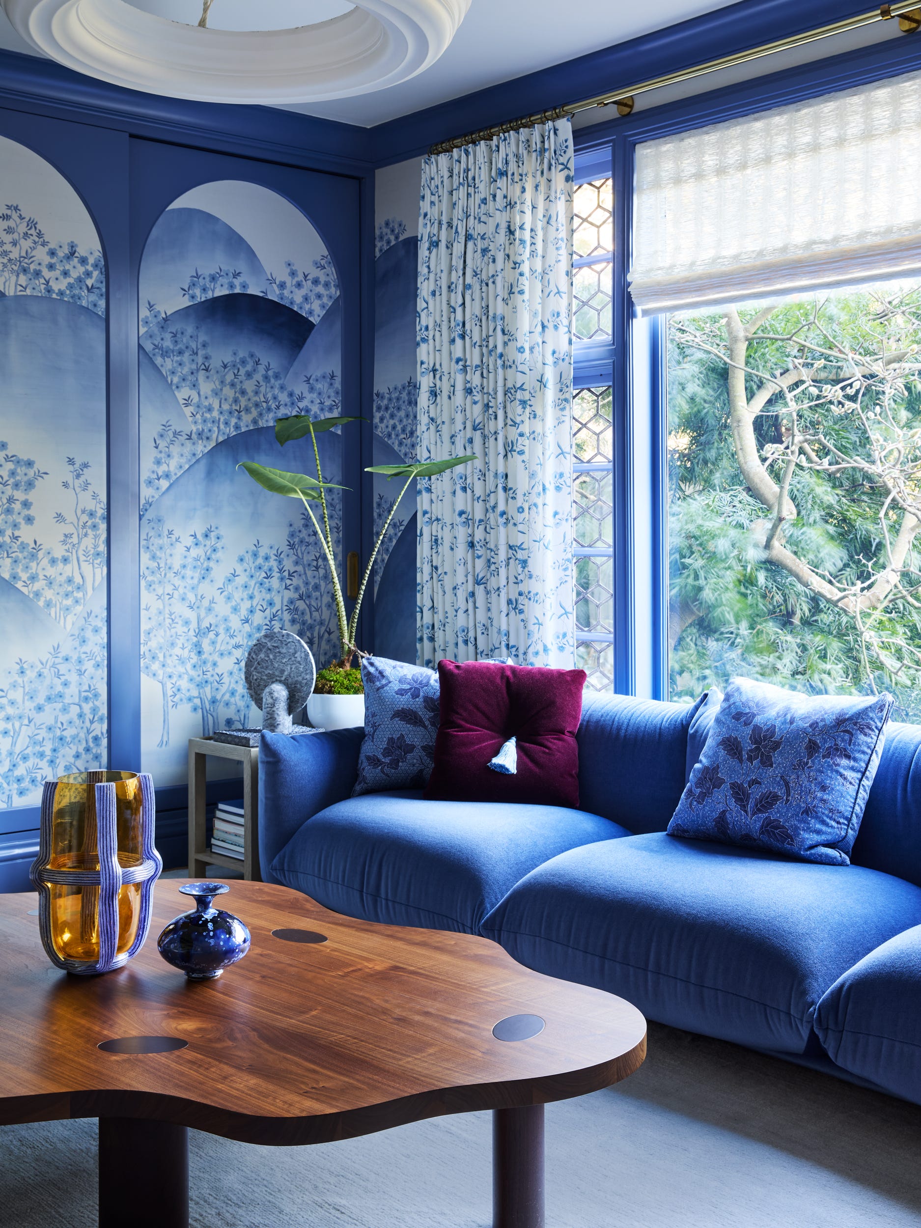 Luxury Living Room Wallpaper